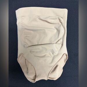 SKIMS Maternity Shapewear Brief Nude S/M High-Waisted Belly Support Like New